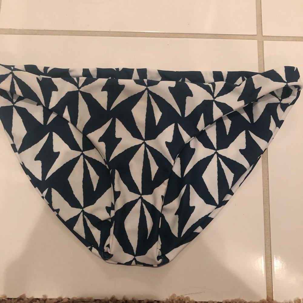 Mikoh Bottoms